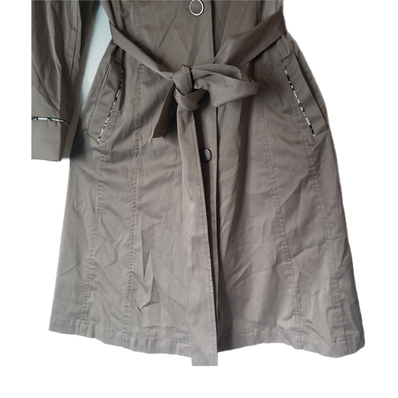 🤎 Livza Taupe Stretch Trench Coat with Belt – Size 44 - Picture 4 of 5